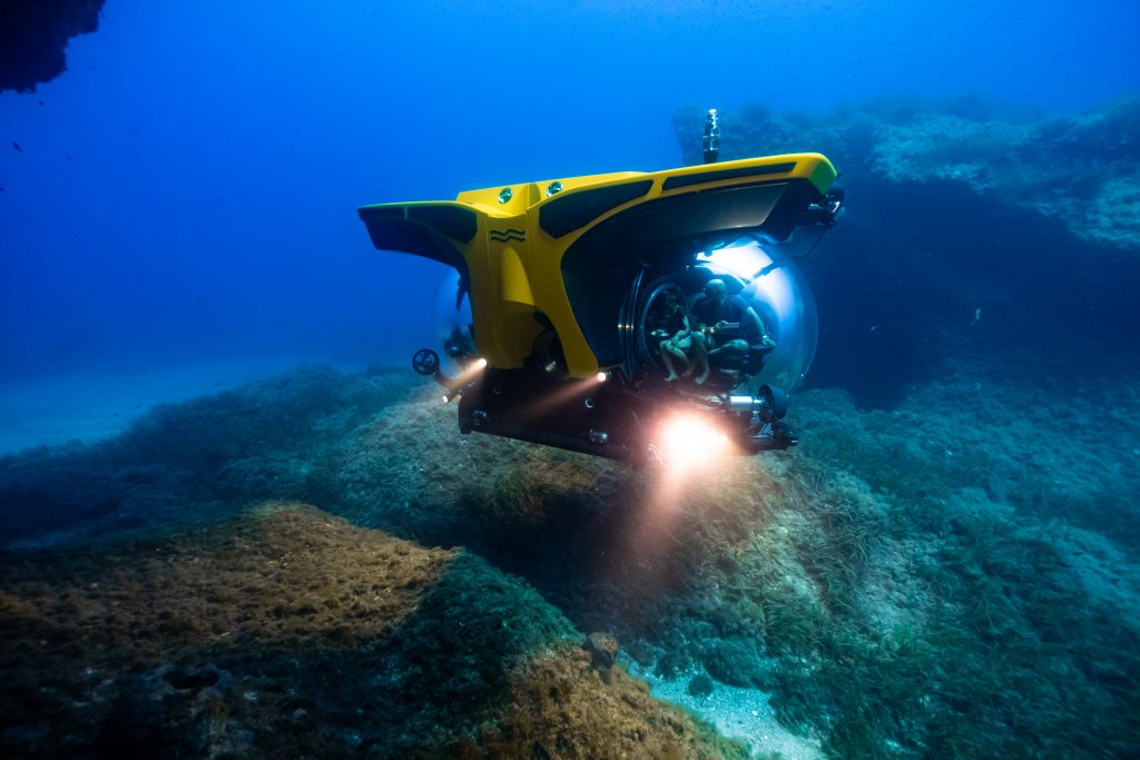 Travel Adventure 7 Small Group Submarine